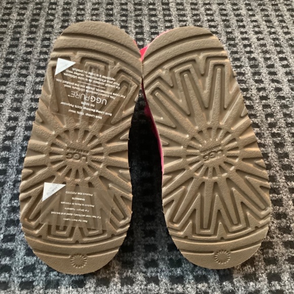 Ugg Uggs Bailey bow toddler girls cerise hot pink fuchsia boots 11 - Picture 6 of 7